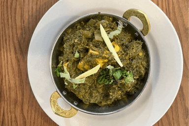 Sag Paneer (Spinach and Cheese)